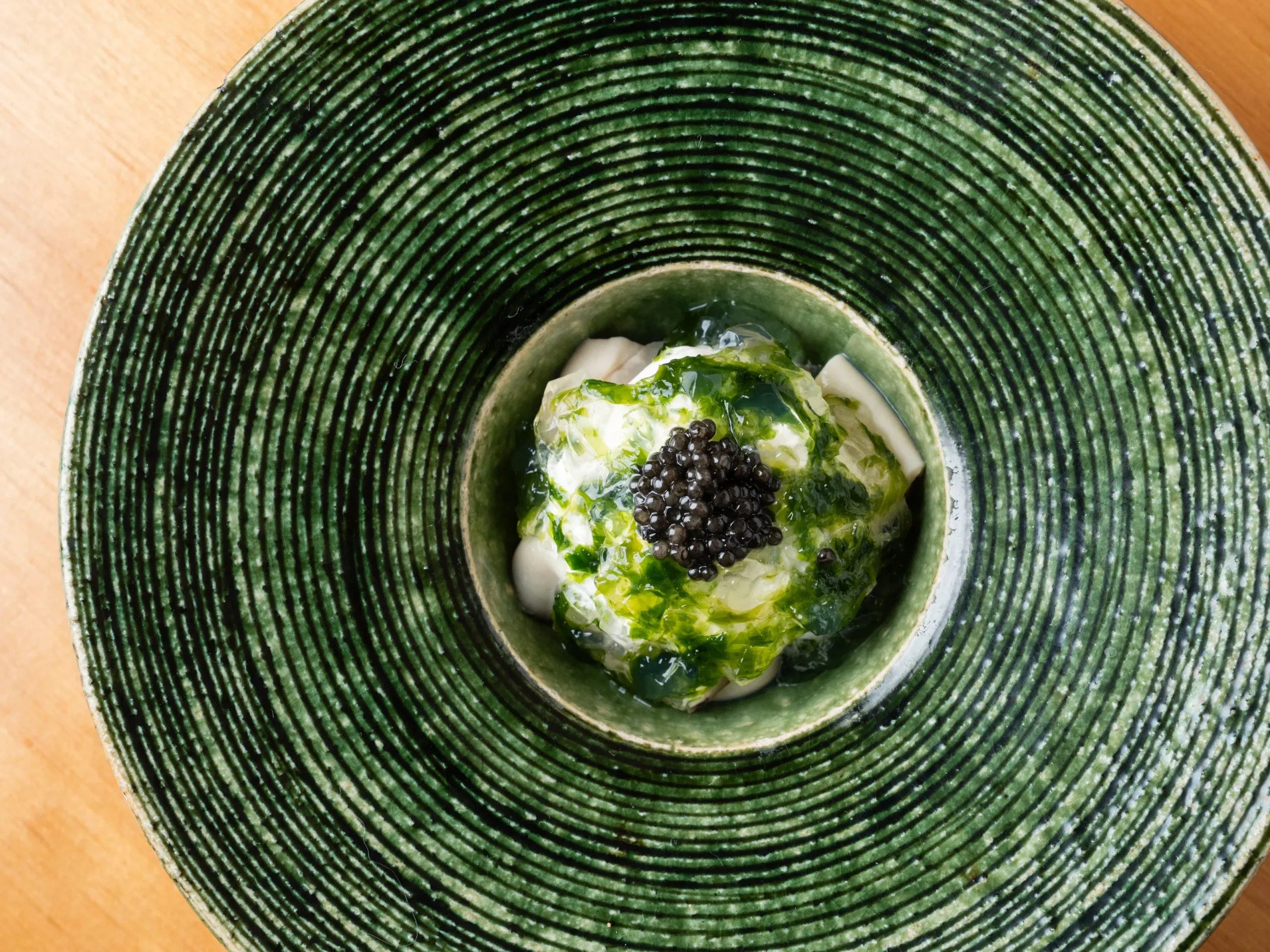 岩牡蠣とサワークリーム 青海苔の潮ジュレ